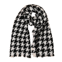 Load image into Gallery viewer, 3918-01 WAMSOFT Luxury cashmere scarf,  women‘s Premium cashmere Scarves,Black white houndstooth
